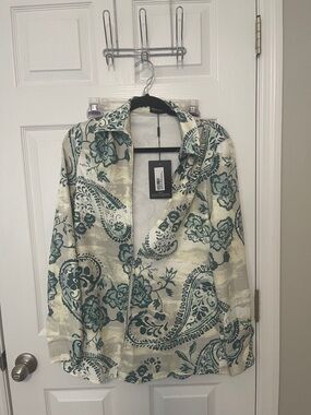 PrettyLittleThing  Paisley top